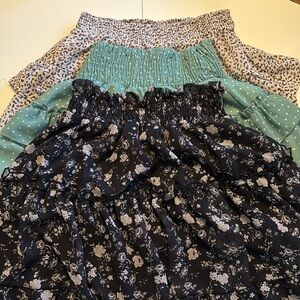 PACK OF 3 ALTAR’D STATE SKIRTS. SIZE XS/S